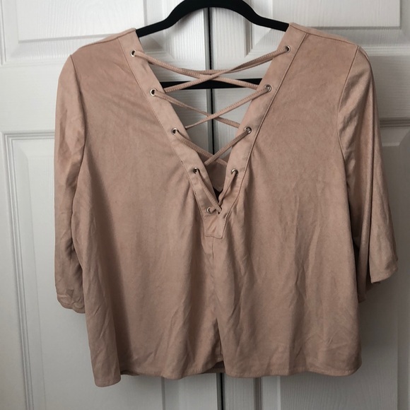 Back lace up top - Picture 3 of 4